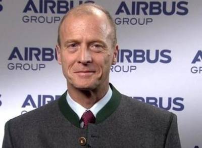 Airbus chief executive Tom Enders tells the BBC&#39;s Aaron Heslehurst there is a &#39;&#39;positive outlook&#39;&#39; for the A380 superjumbo, claiming &#39;&#39;airlines love it, ... - 518675554-Positive-Outlook-for-A380-Jumbo